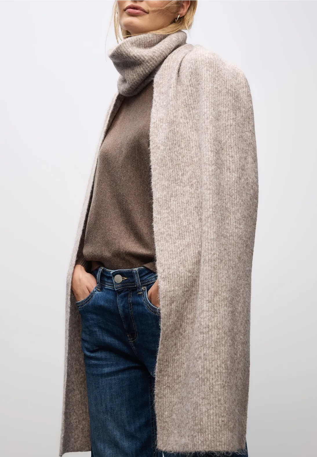 OP Turtleneck Long Scarf - Soft Sand - Street One