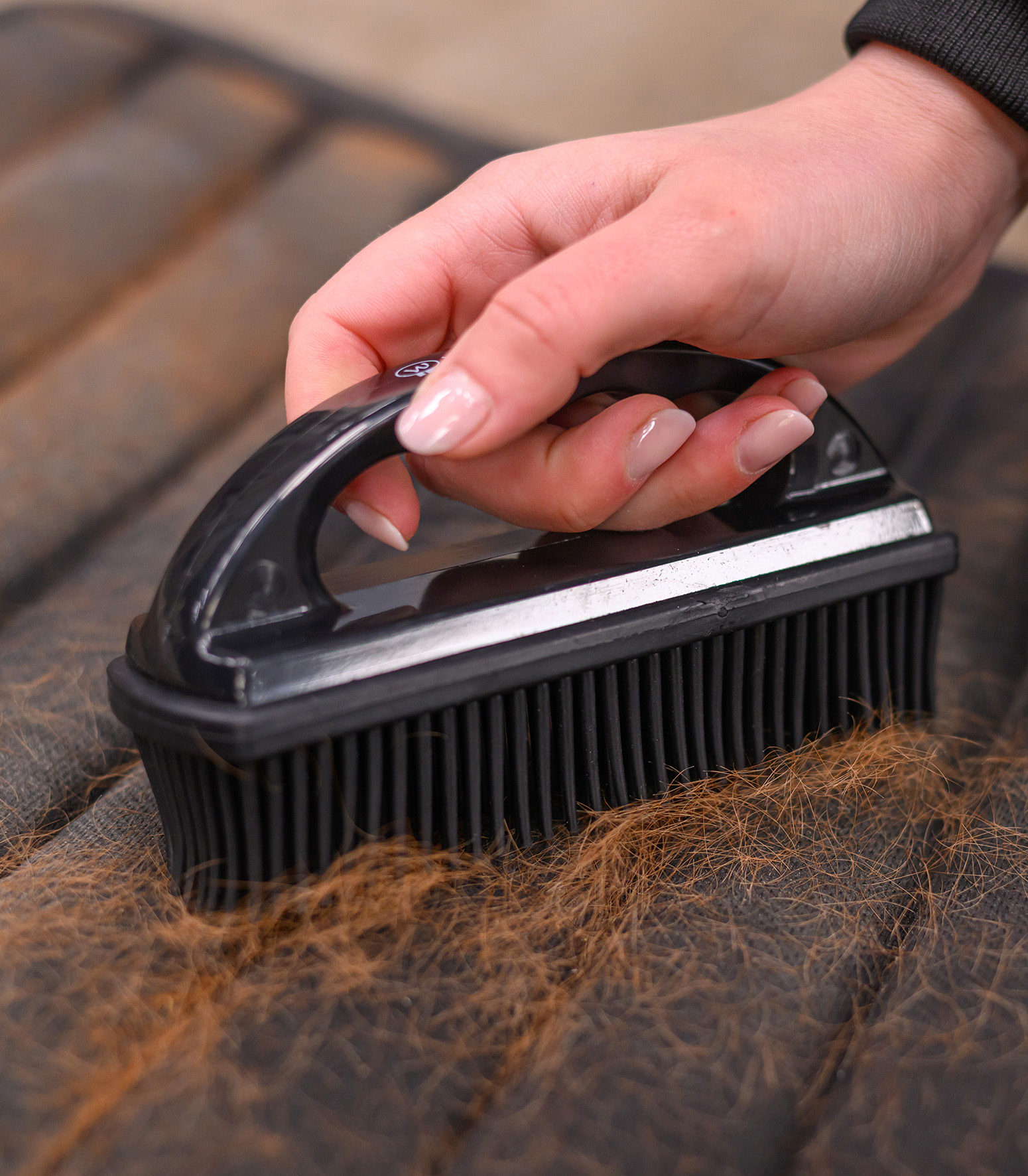Fuzzbrush - perfekt att ta bort hår och lera - 3
