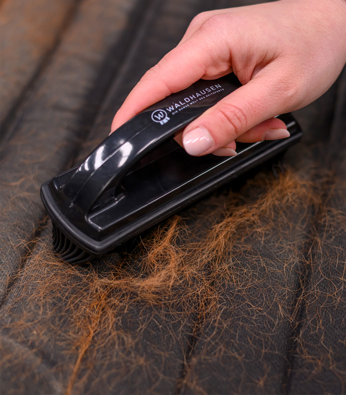 Fuzzbrush - perfekt att ta bort hår och lera