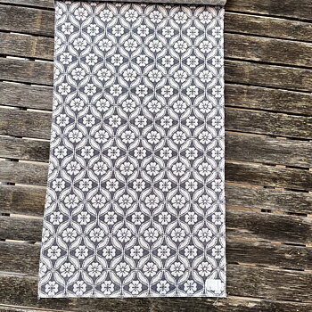 Clover Bolster