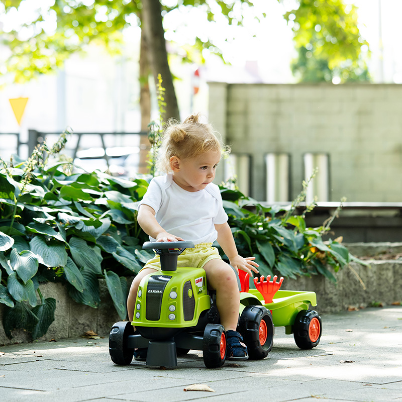 FALK Traktor CLAAS ride-on med vagn, kratta, spade & ratt med tuta 1-3år - 6