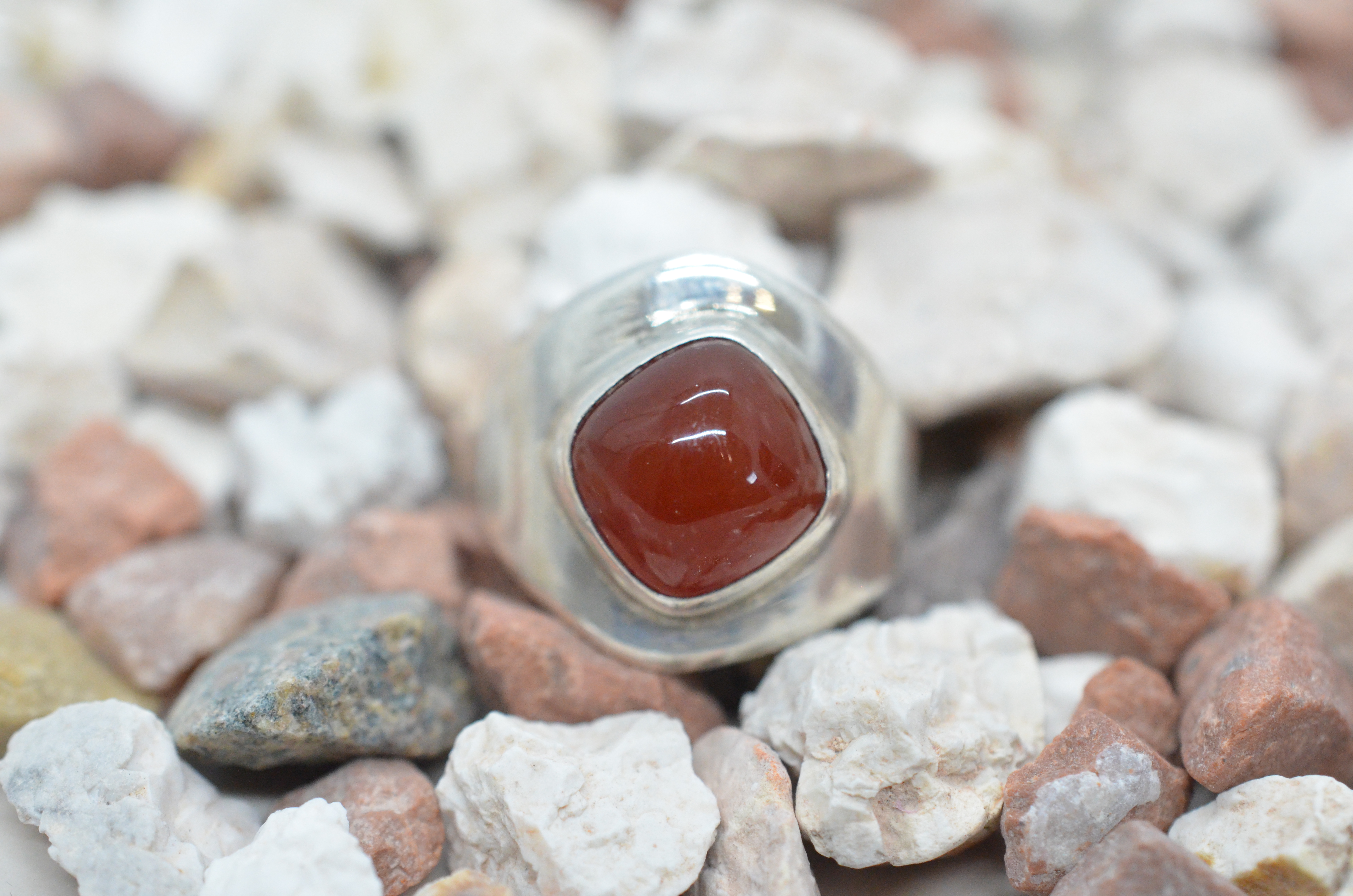 Vintage Gussi silver ring with maroon stone, 1962