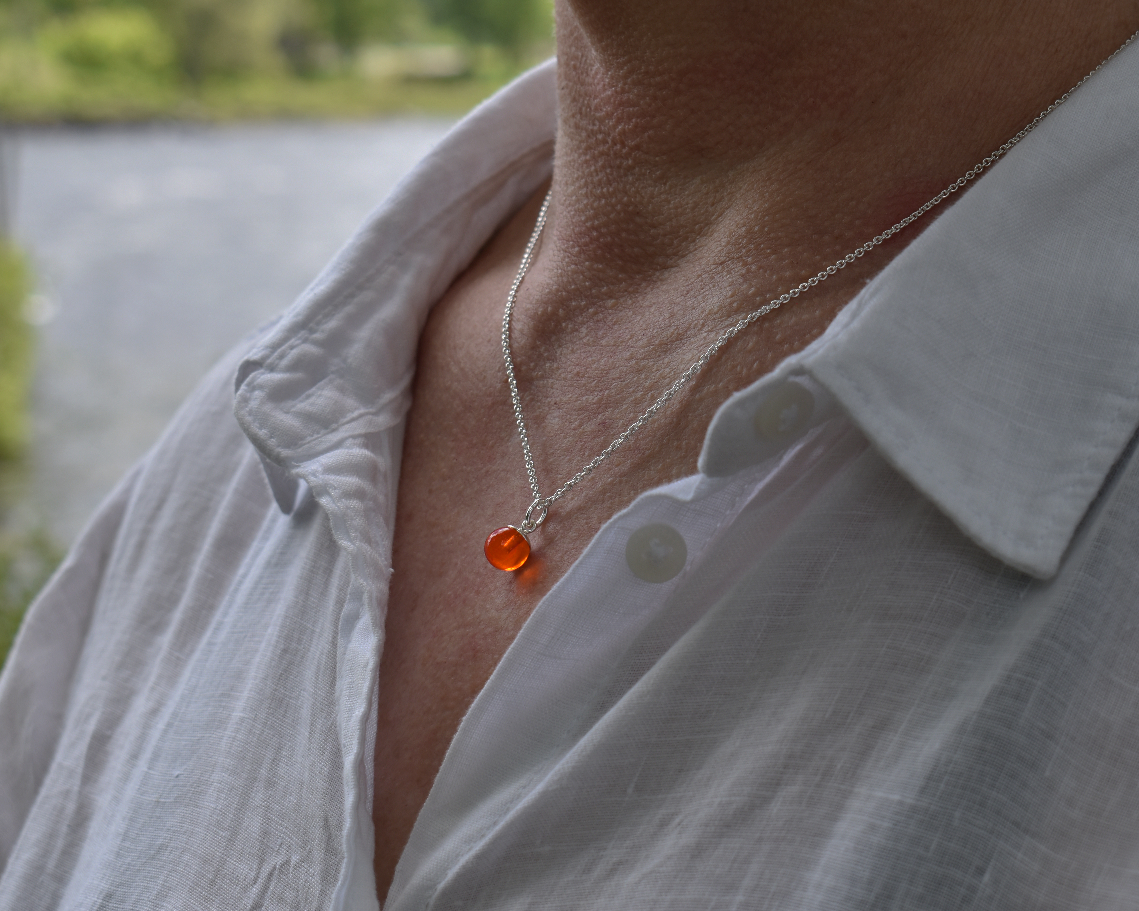 SVALÖ HJORTRON - halsband i brandgult   - 3