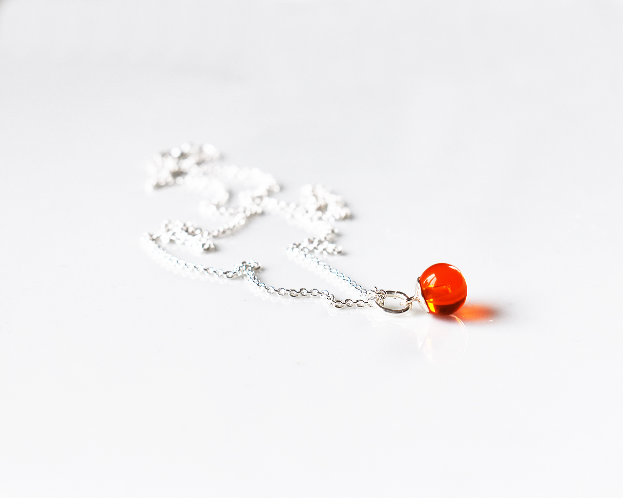 SVALÖ HJORTRON - halsband i brandgult   - 2