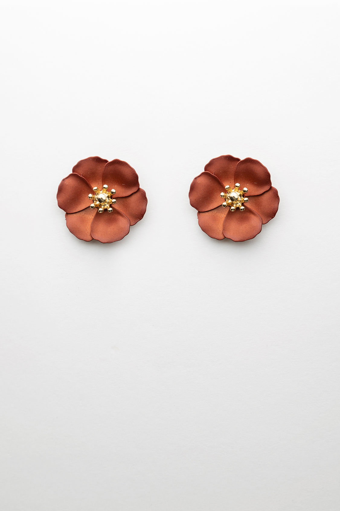 Flower Small Earrings Metallic Brown
