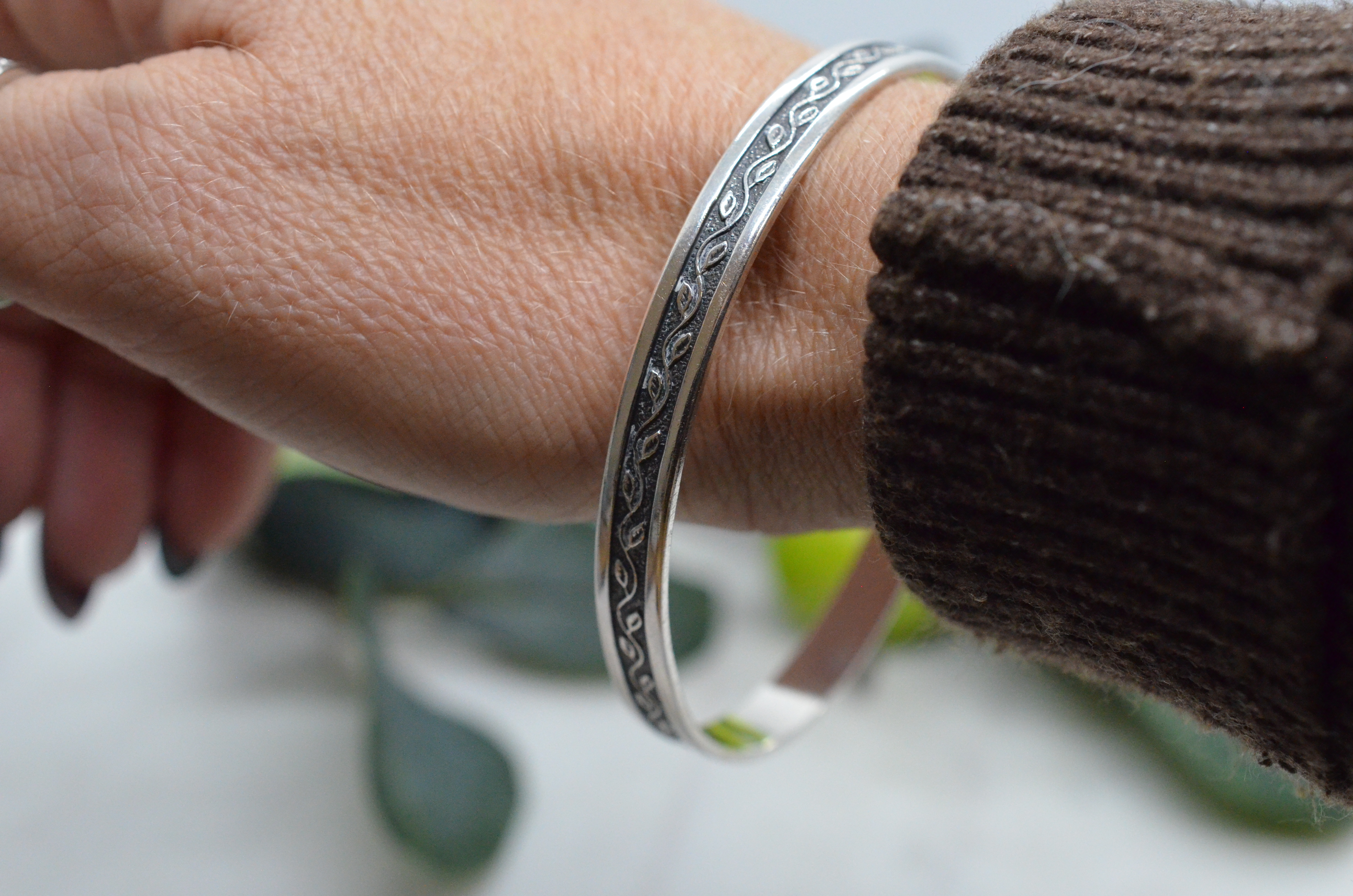 Vintage silver bangle with leaf pattern, Flavia Boliden 1970 - 4