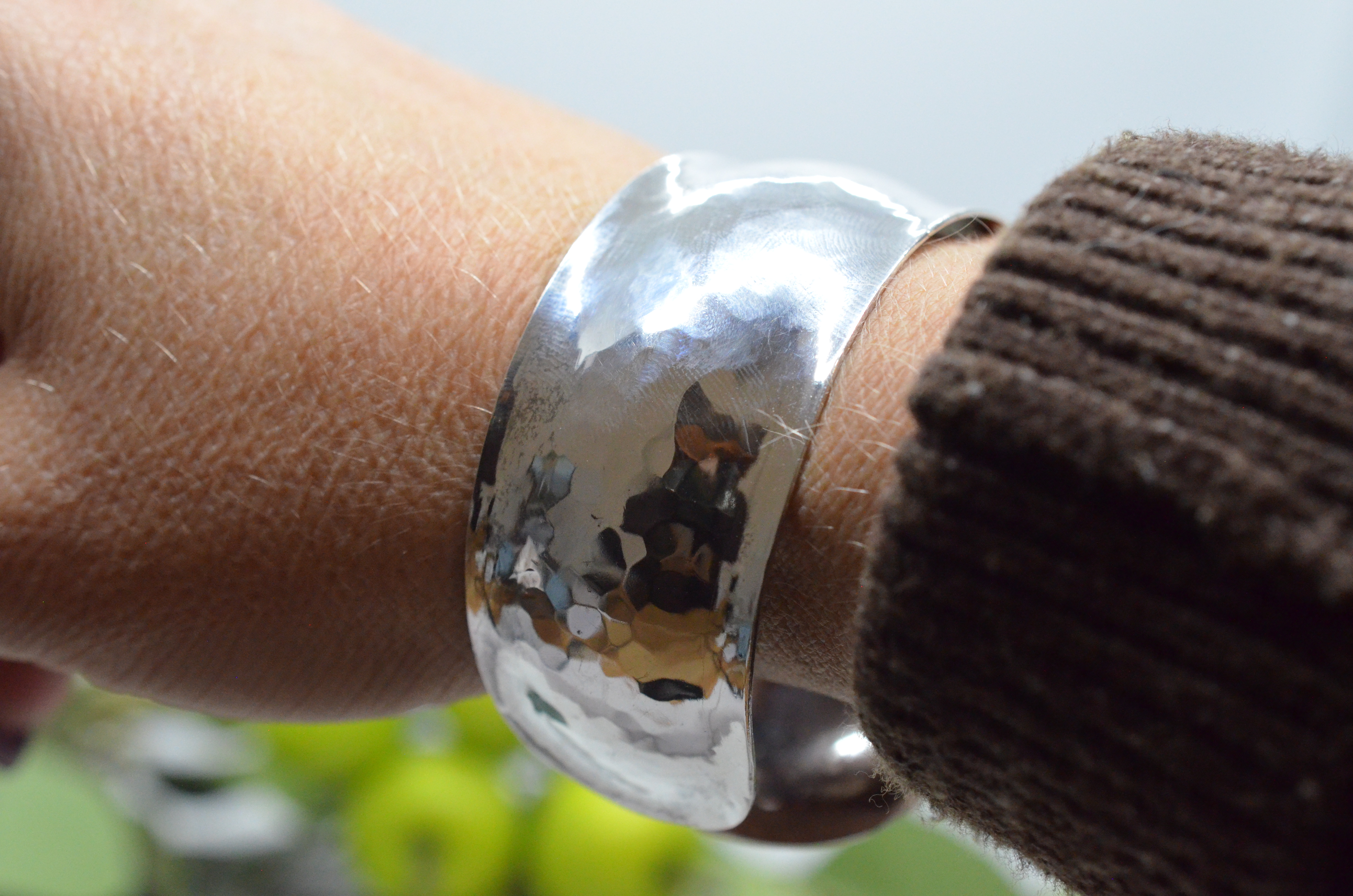 Second Hand hammered silver bangle - 4