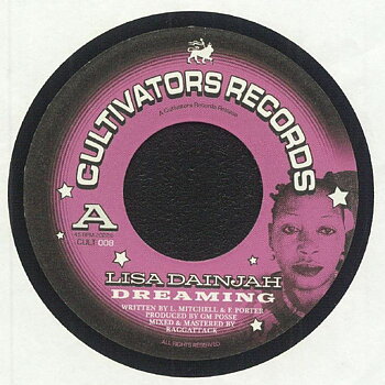 Lisa Dainjah – Dreaming