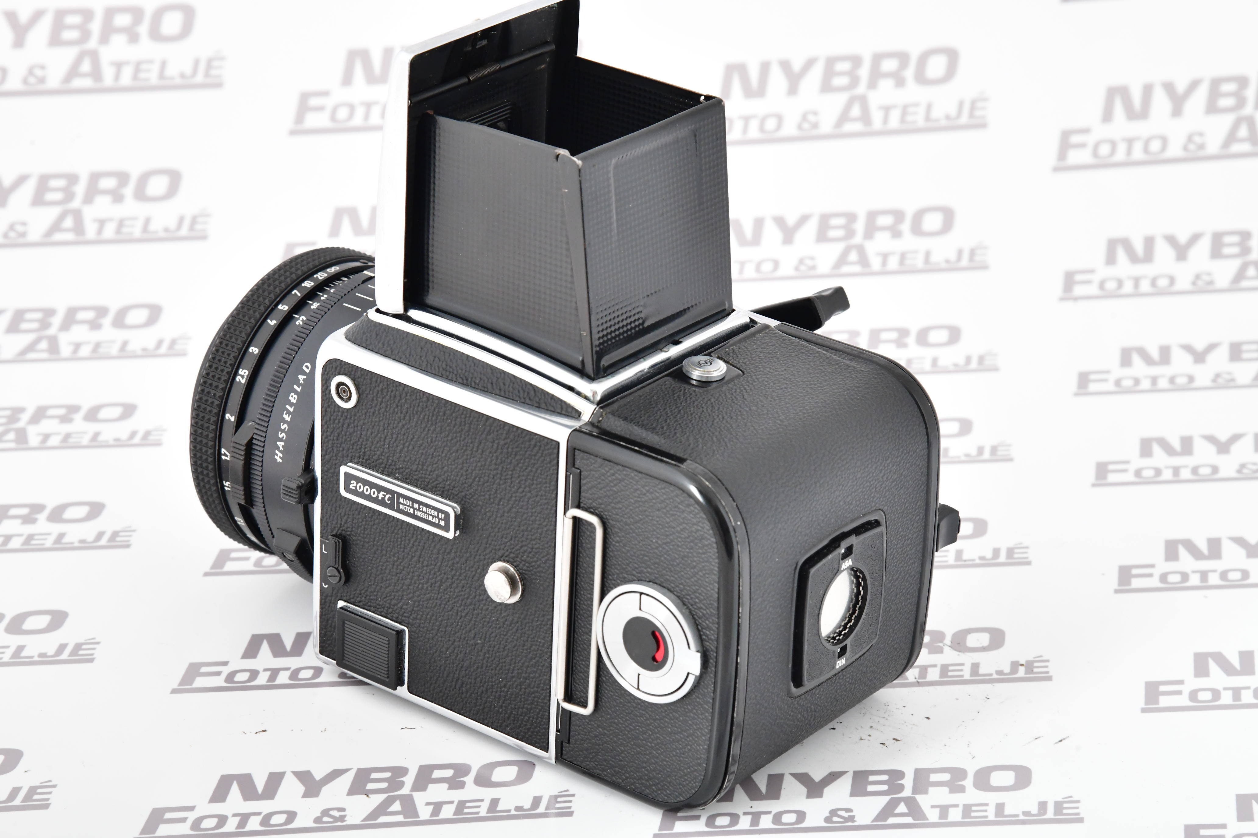 Hasselblad 2000 FC + Planar F 80/2,8 + A12 magasin - 2