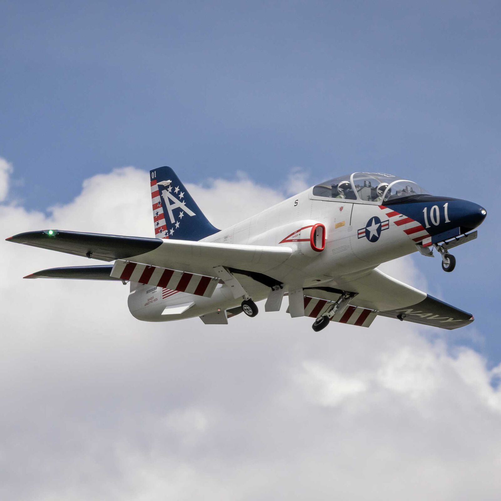 Hangar 9 Hawk/T-45 140-160N ARF with Retract Set - 2