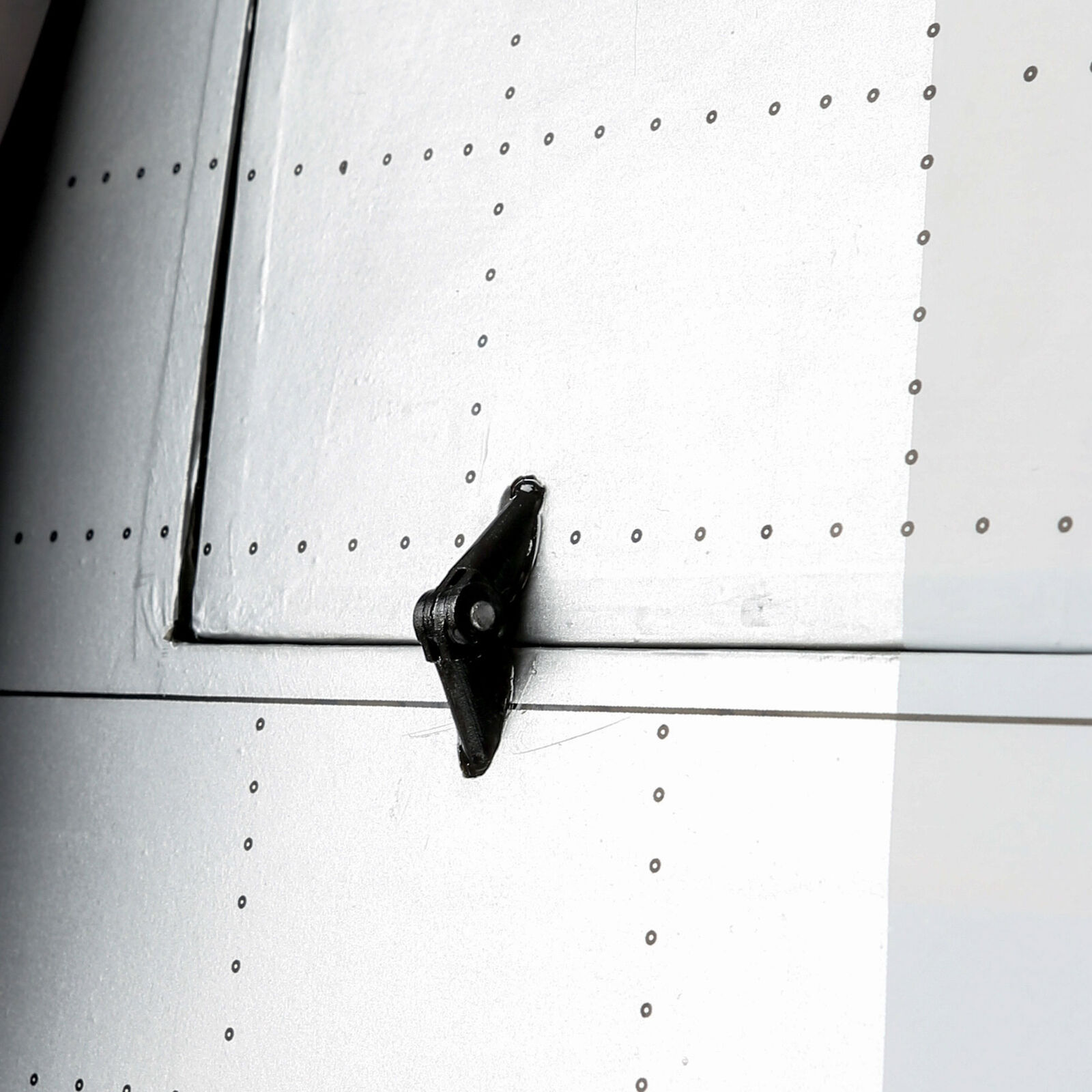 Hangar 9 P-51D Mustang 20cc ARF, 69.5" - 14