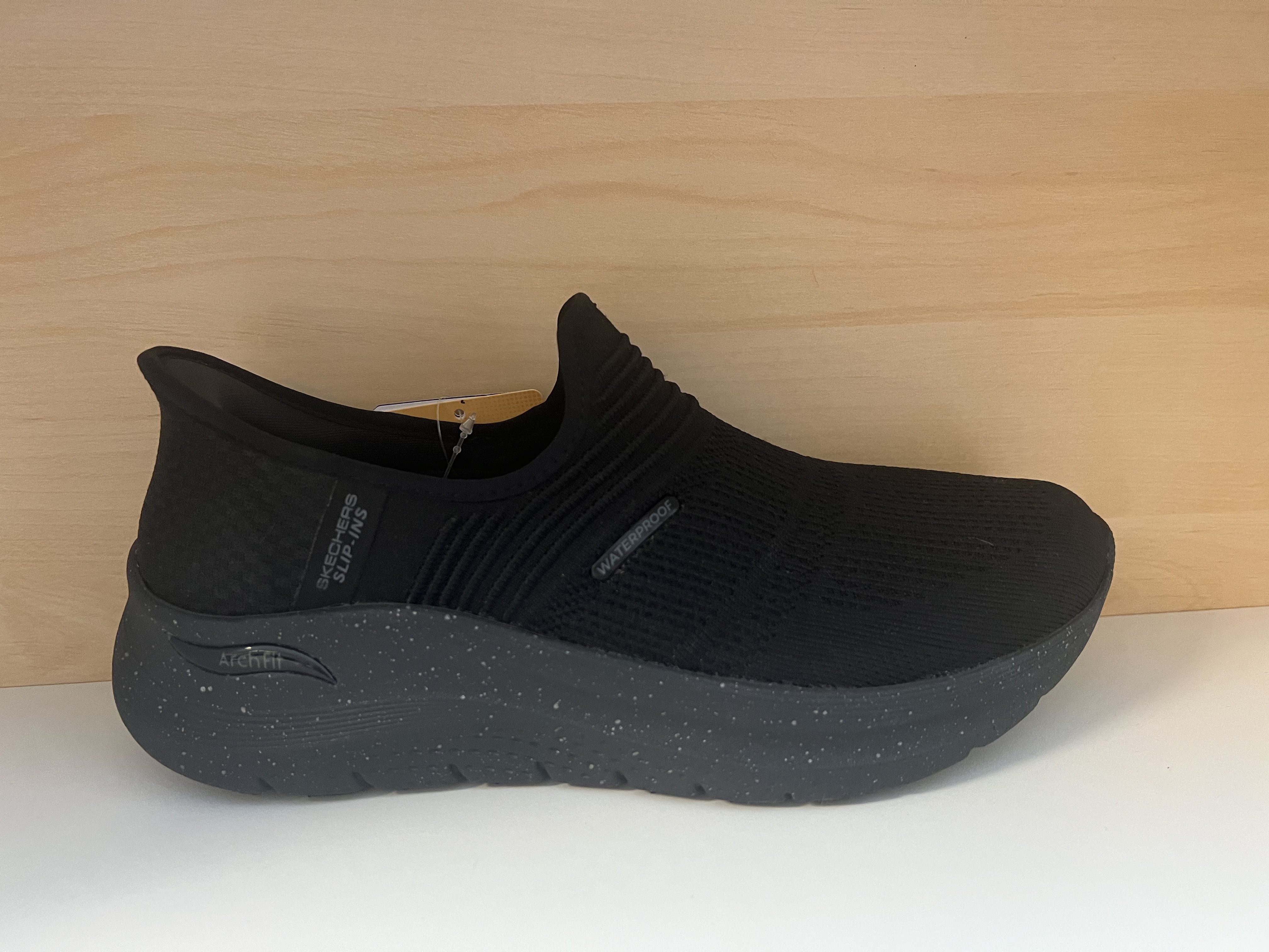 Skechers damsko Arch-Fit med Slip-Ins häl (bara att kliva i) Svart Waterproof.