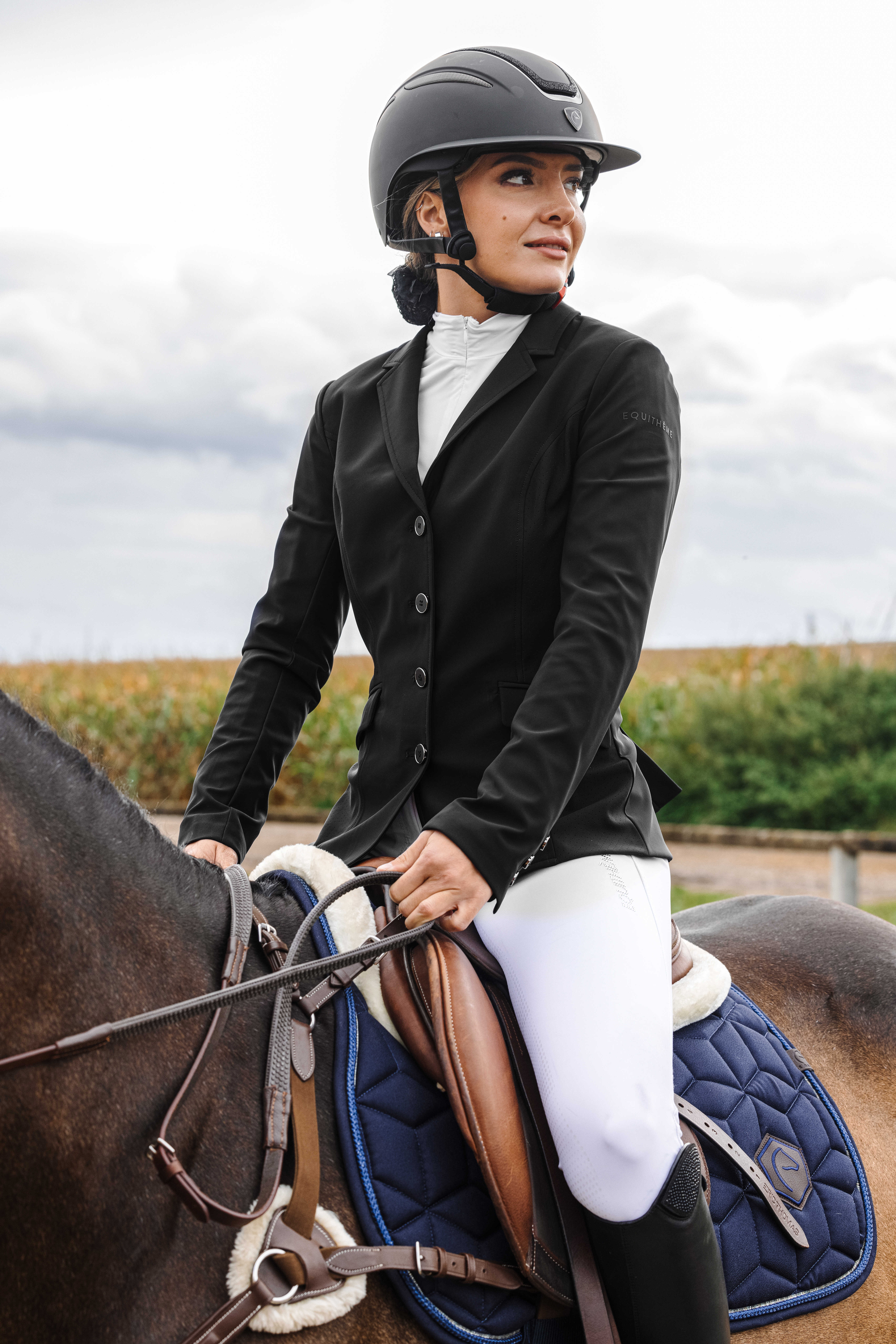 Equithème Nancy Tävlingskavaj Svart (34)
