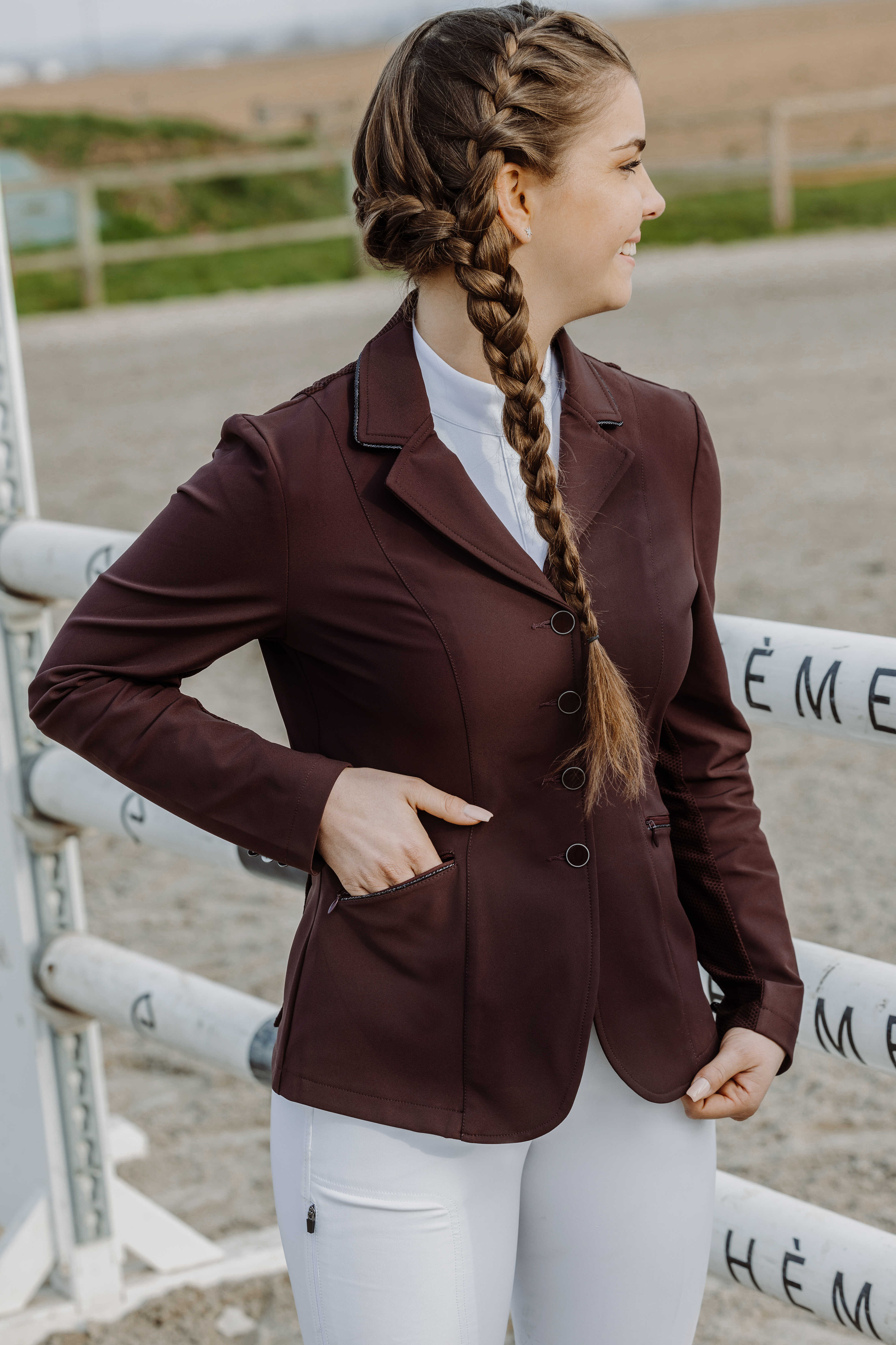 Equithème Olivia Tävlingskavaj Burgundy (40)