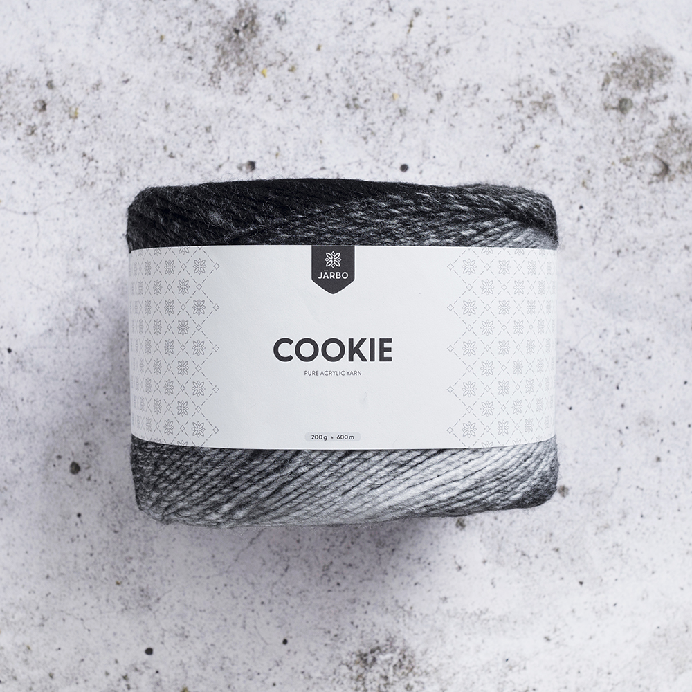 Cookie 200 g Akryl Licorice 46201 Stickfasthet 19 m/ 10cm