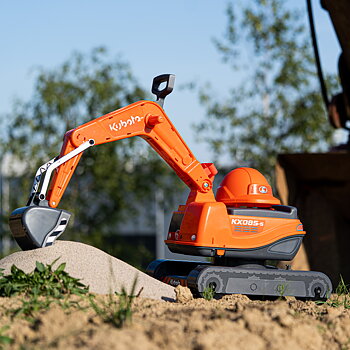 FALK Grävmaskin Kubota inkl hjälm 3-7 år