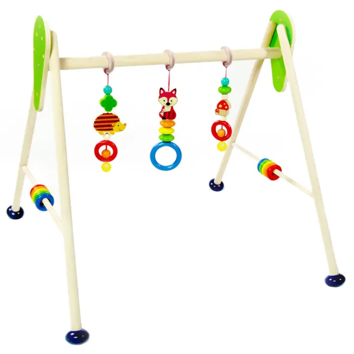 Baby gym i trä från Hess - skogsdjur