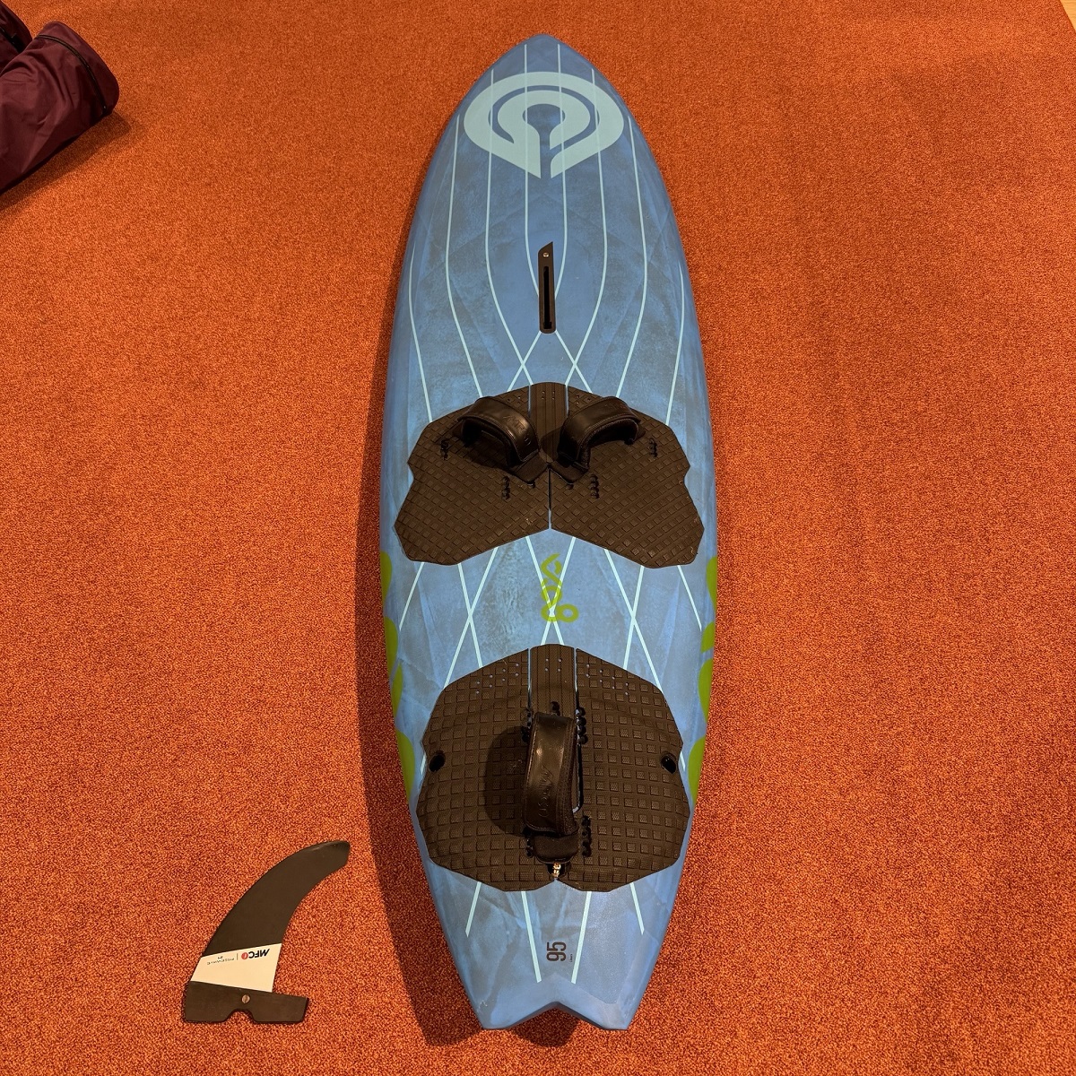 Begagnad Vindsurfingbräda Goya One 12 Carbon 95 2025 