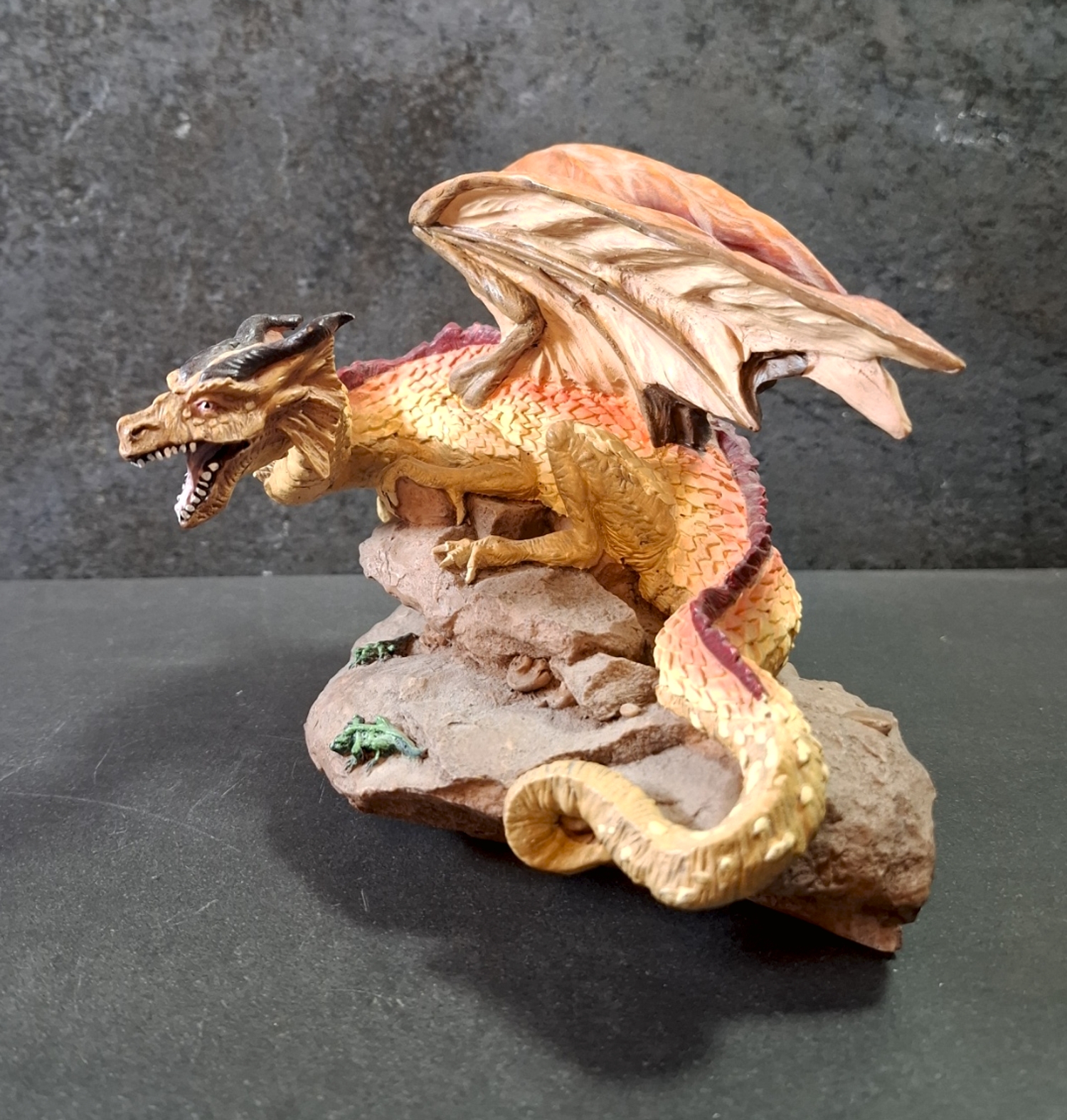 Tudor Mint Medium Desert Dragon