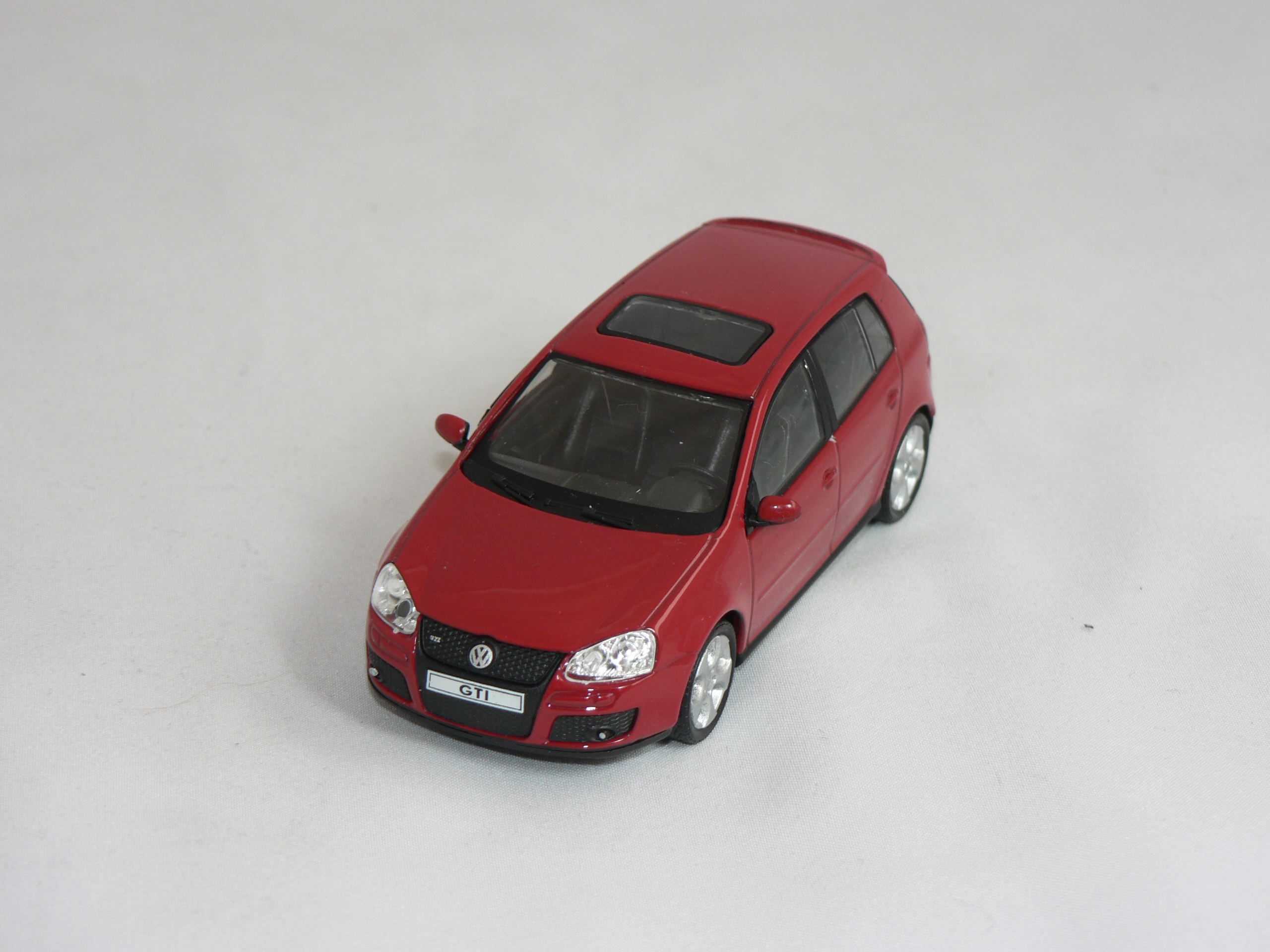 VW Golf GTI   1:43   Hongwell