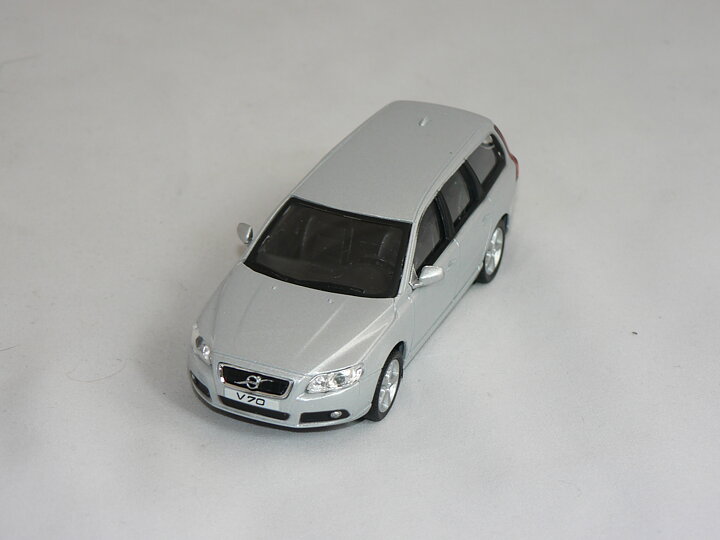 Volvo V70  1:43  Hongwell