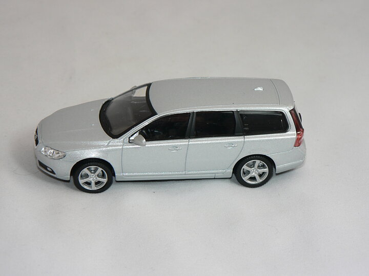 Volvo V70  1:43  Hongwell