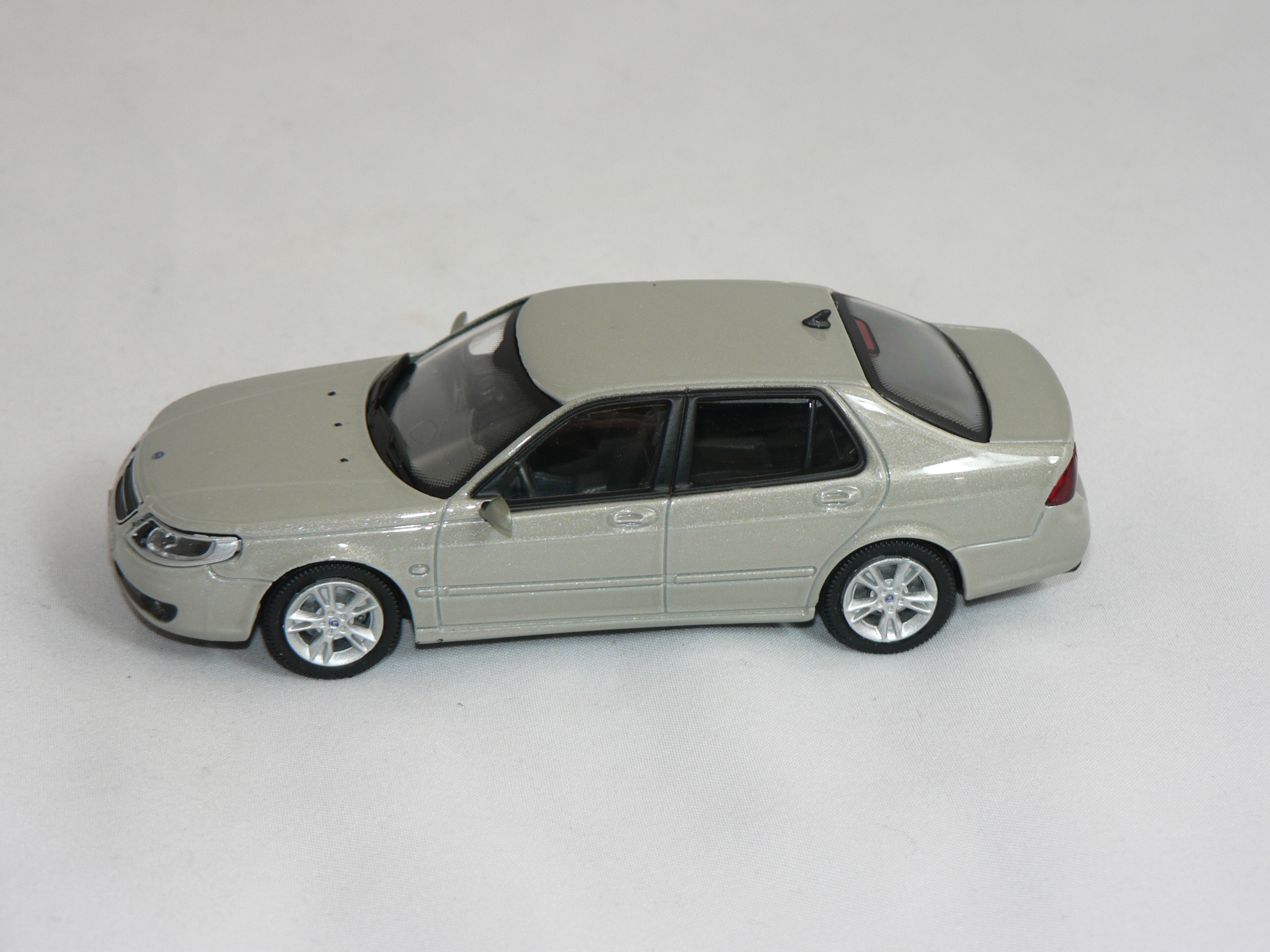 Saab 9,5 Aero  1;43  Hongwell - 3