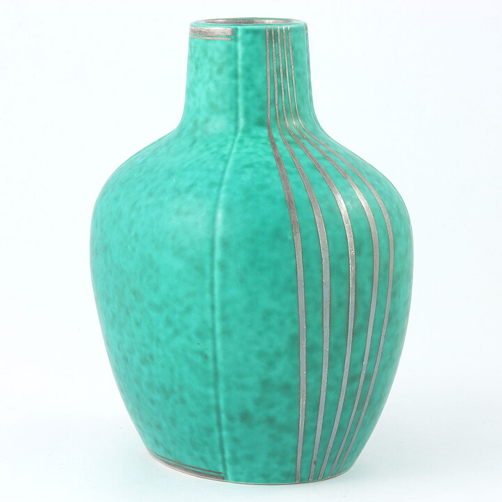 Wilhelm Kåge (Argenta 1955) Green Swelling Vase with Silver Lines Decor 16 cm