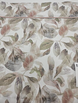 ljus botten med mönster ovinrött .beige och gråa toner