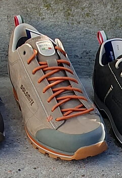 Dolomite 54 Low  Sage Green Gtx Unisex  endast strl 10.5 hemma kommer in igen