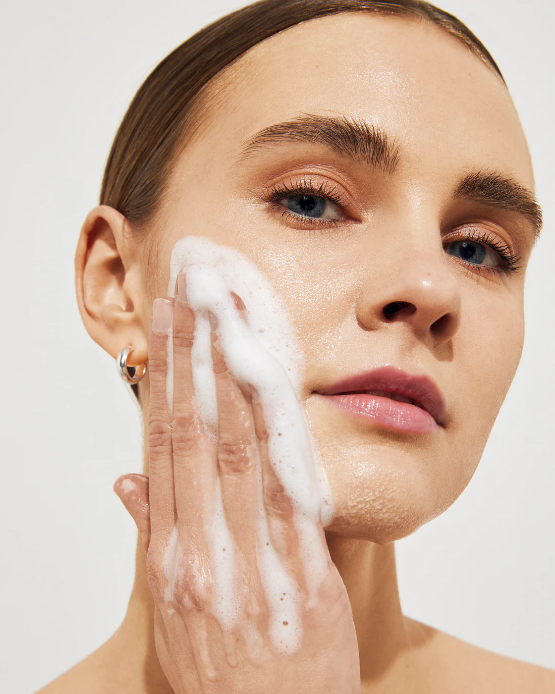 Hydra Care Cleansing Mousse 150 ml - 3