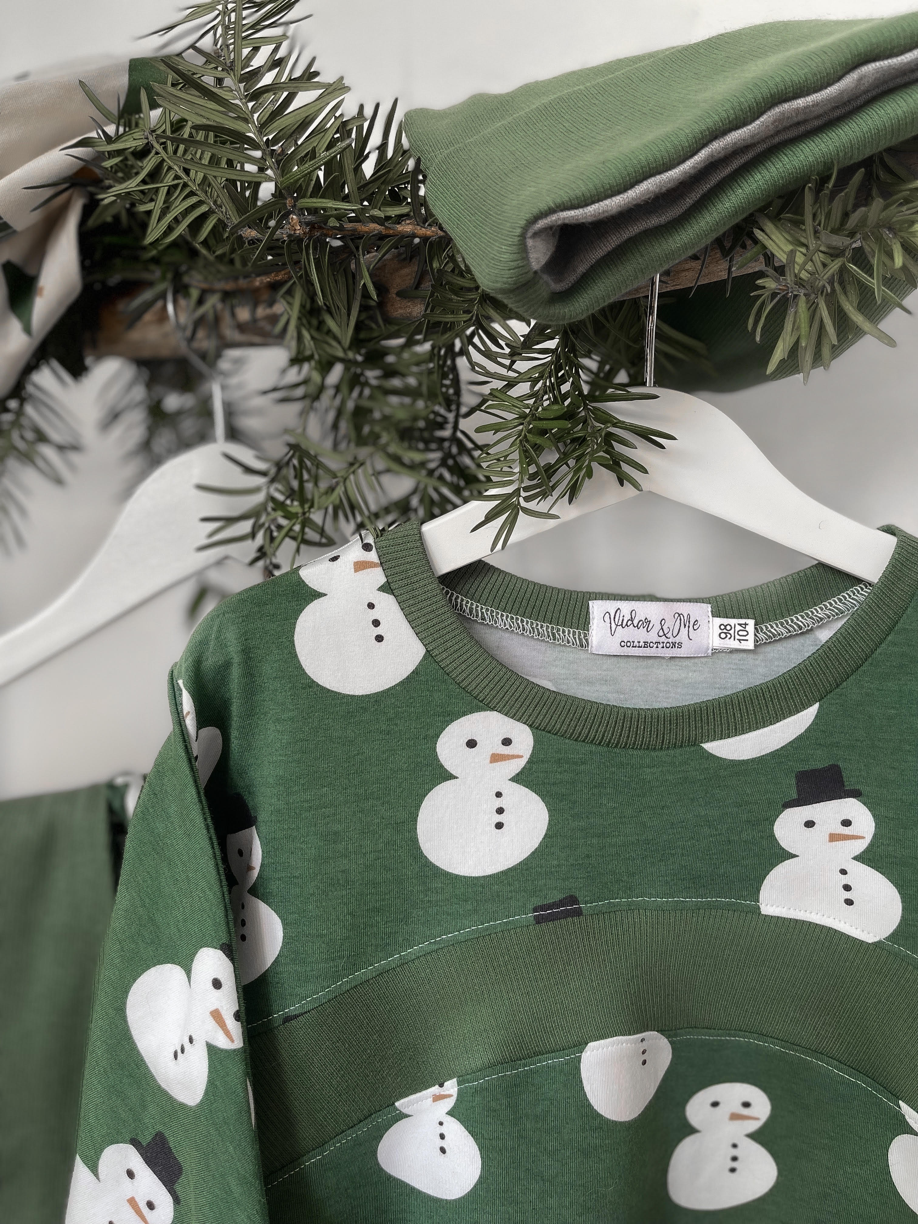 SNOWMAN - FOREST GREEN - 7