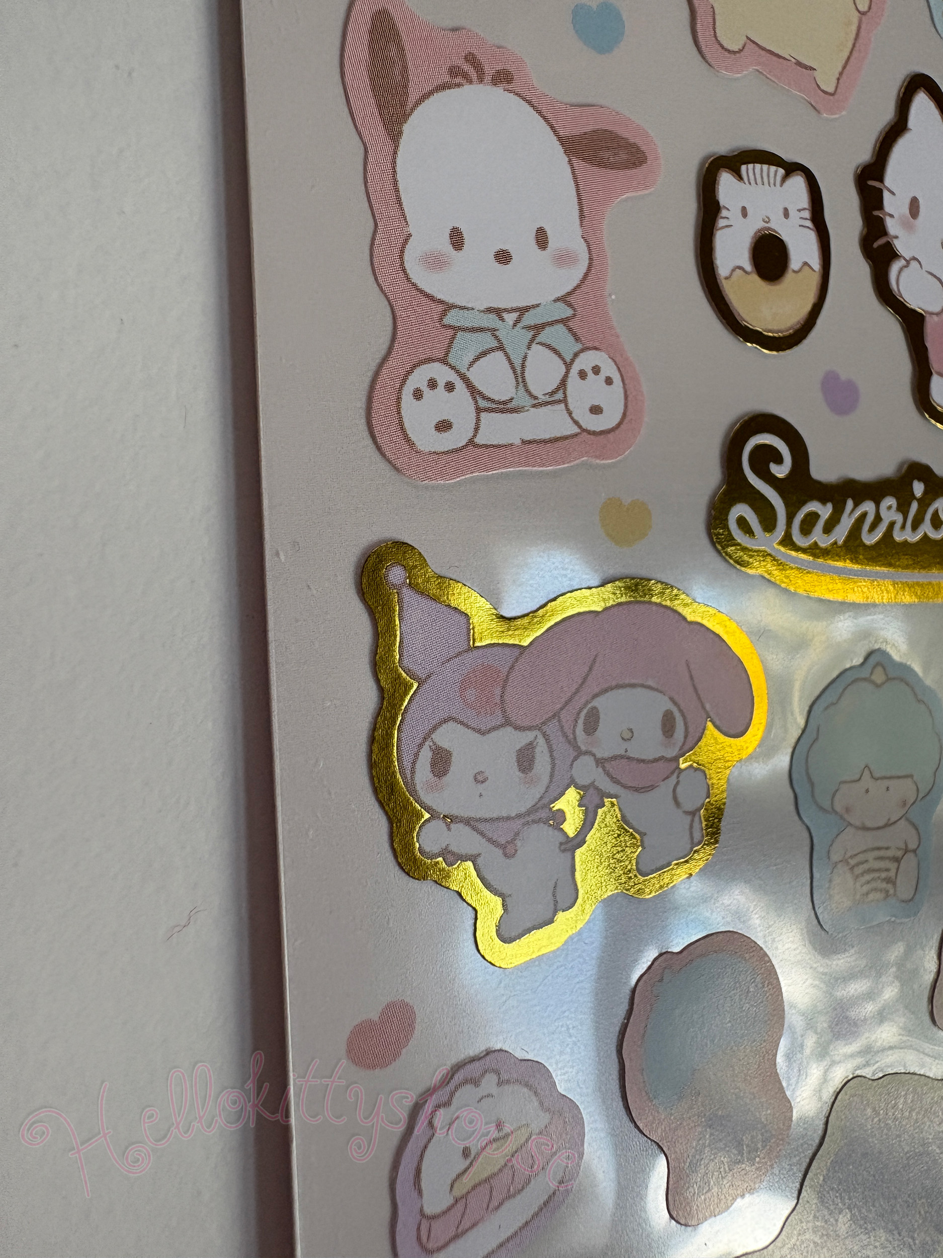 Sanrio Hello Kitty & Characters Stickers - Klistermärken med Guld detaljer - 4