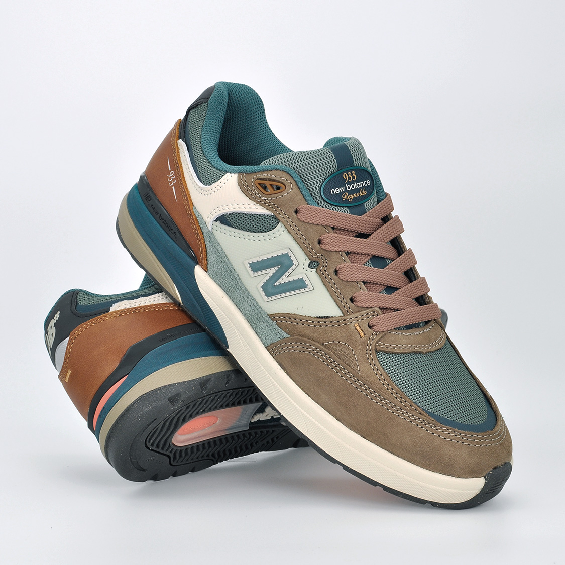 New Balance - Numeric 933 Reynolds Mushroom/New Spruce