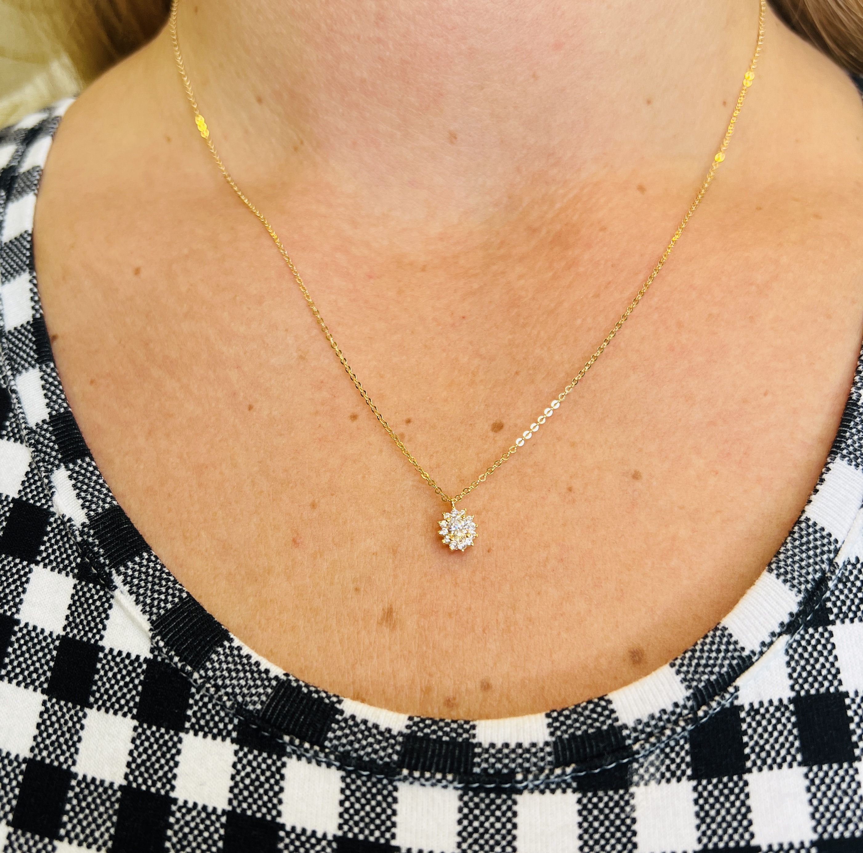 Kultainen kaulakoru 18K CZ CARMOSÉ OVAL - 3