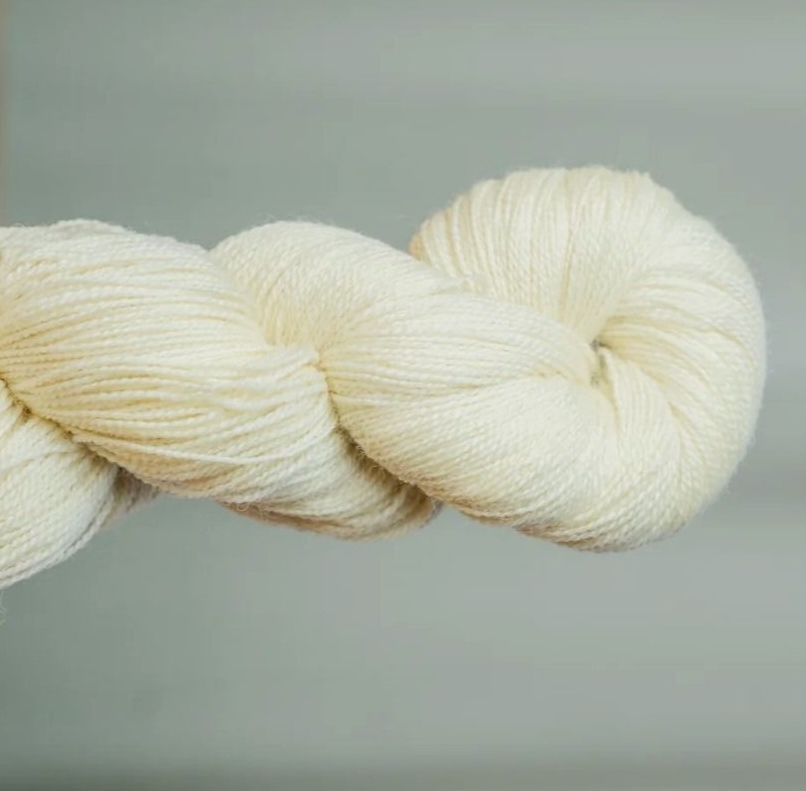 Bockens Möbelåtta  8/2 yllebroderigarn - 19