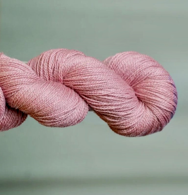 Bockens Möbelåtta  8/2 yllebroderigarn - 15