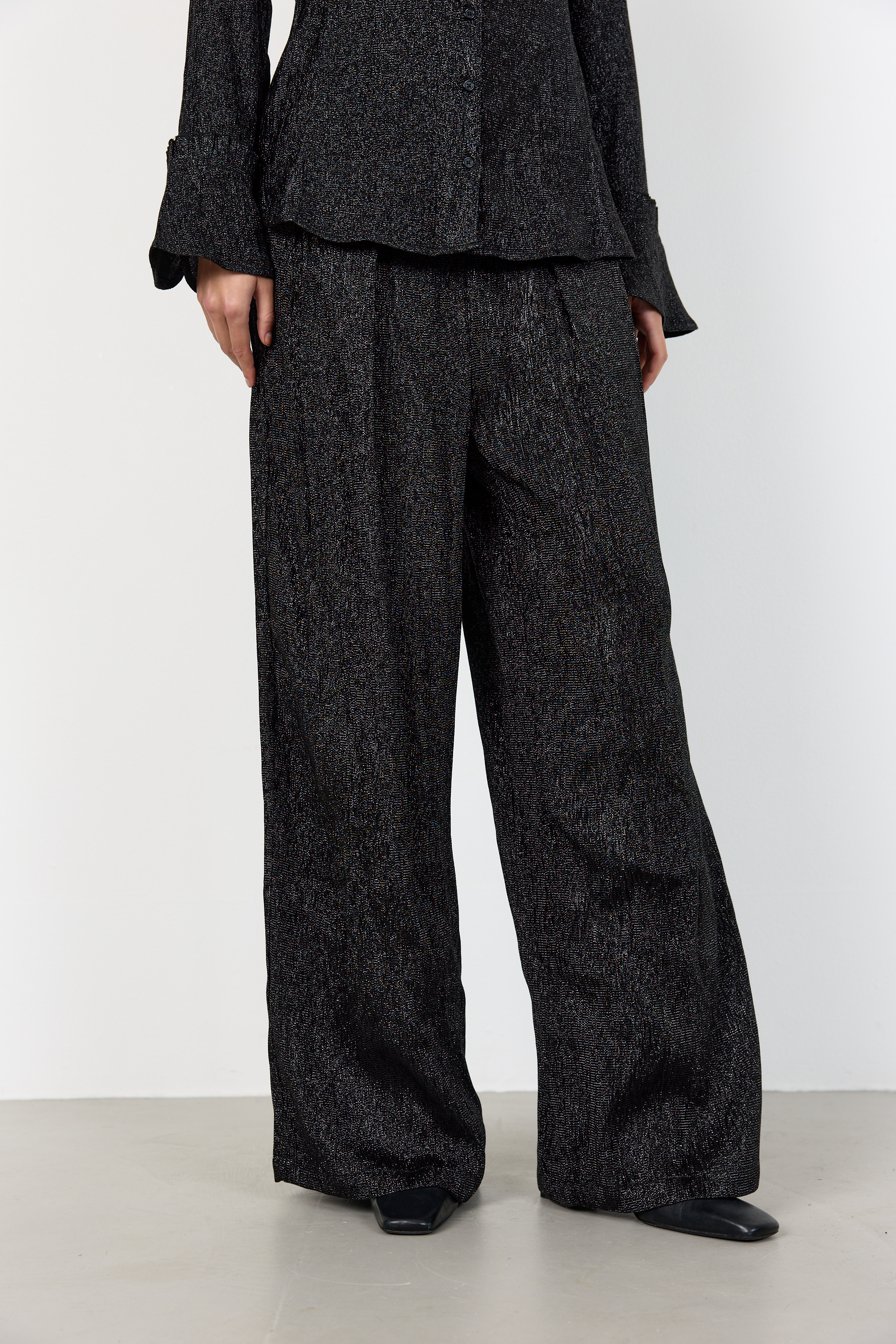 Leveté Room - Otis 2 Pants Black Combi