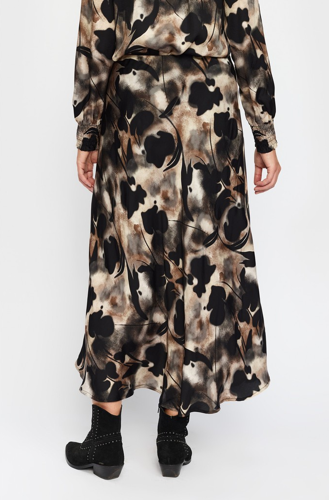 Georgina Skirt - 2-Biz - 3