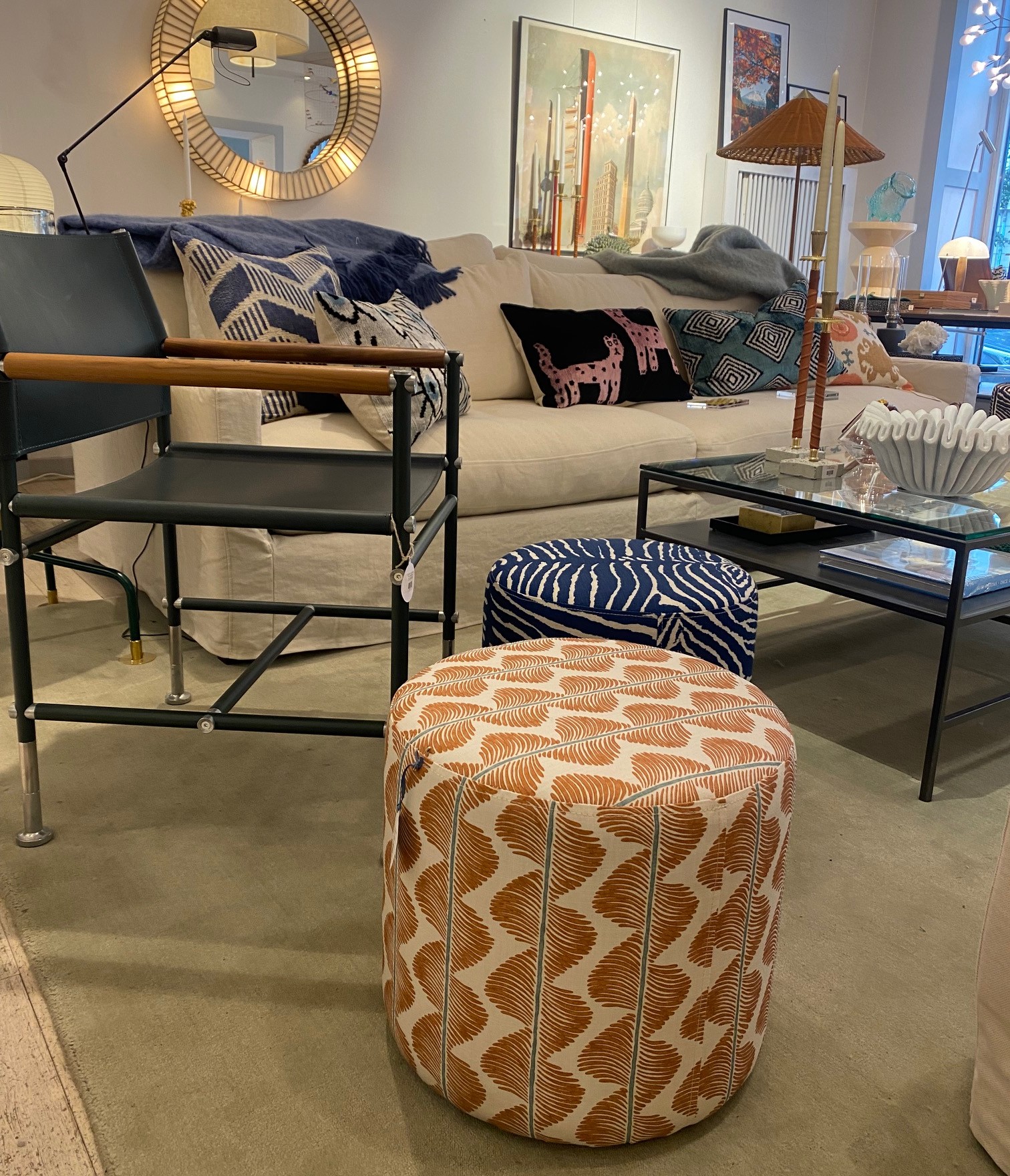 Fotpall Rund Aubin, Small - Mango