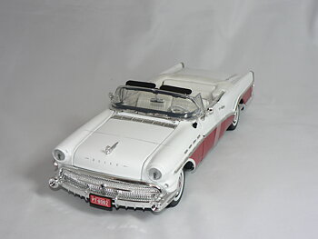 	Buick Road Master 1957 1:18 Motor Max
