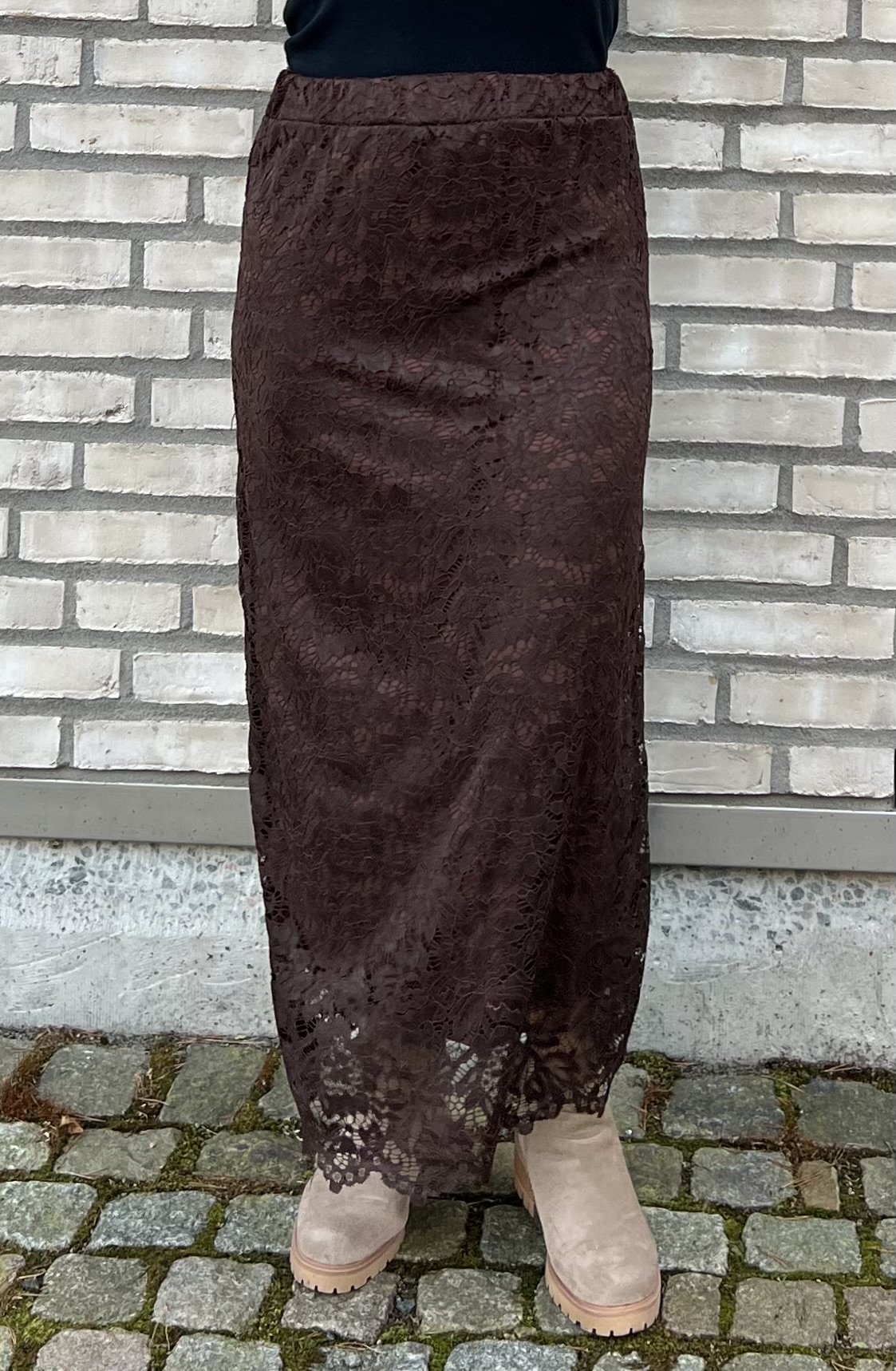 Marta Spetskjol Titania Brun