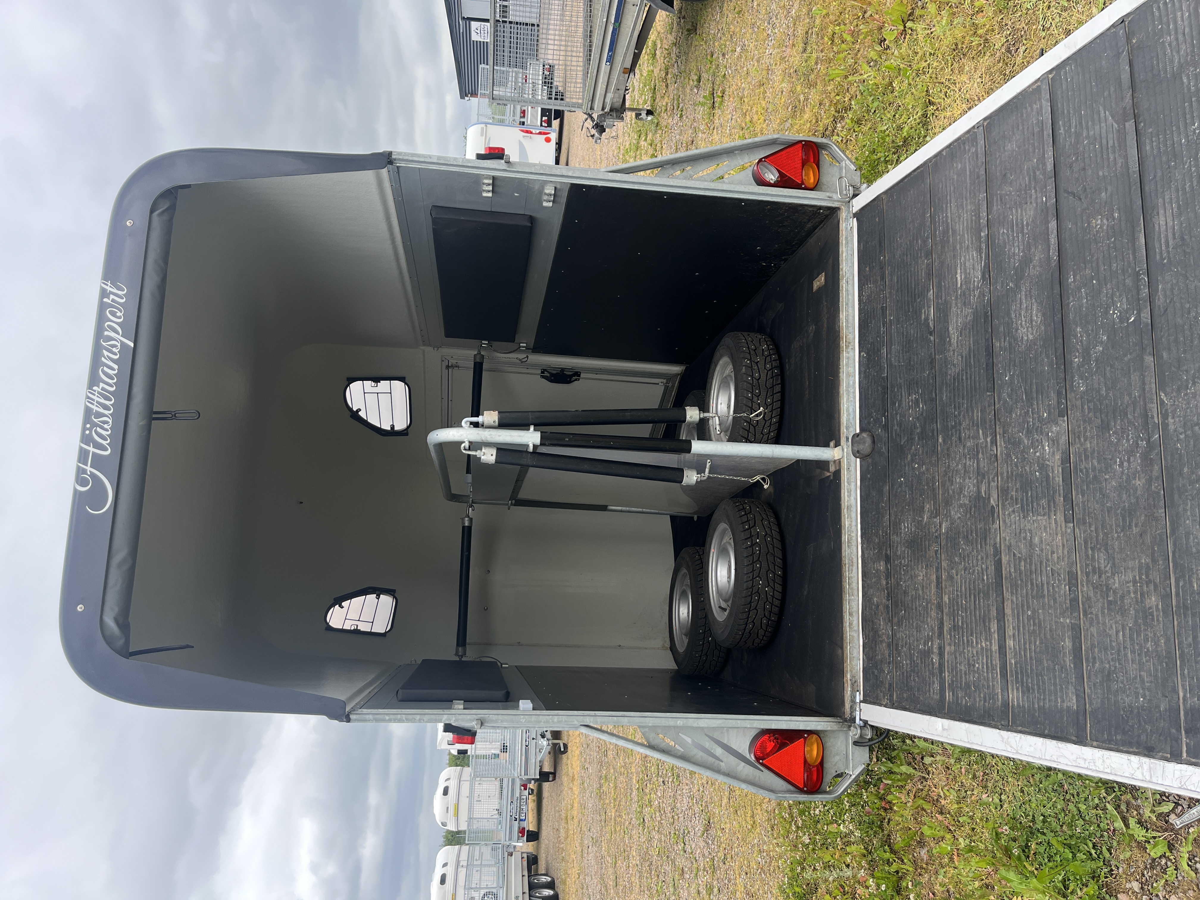 Cheval Liberté Gold 2  FDL28F 77000:- - 7