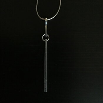 Agélii Fashion - Halssmycke "Linje" i silver - Michael Medoc Collection