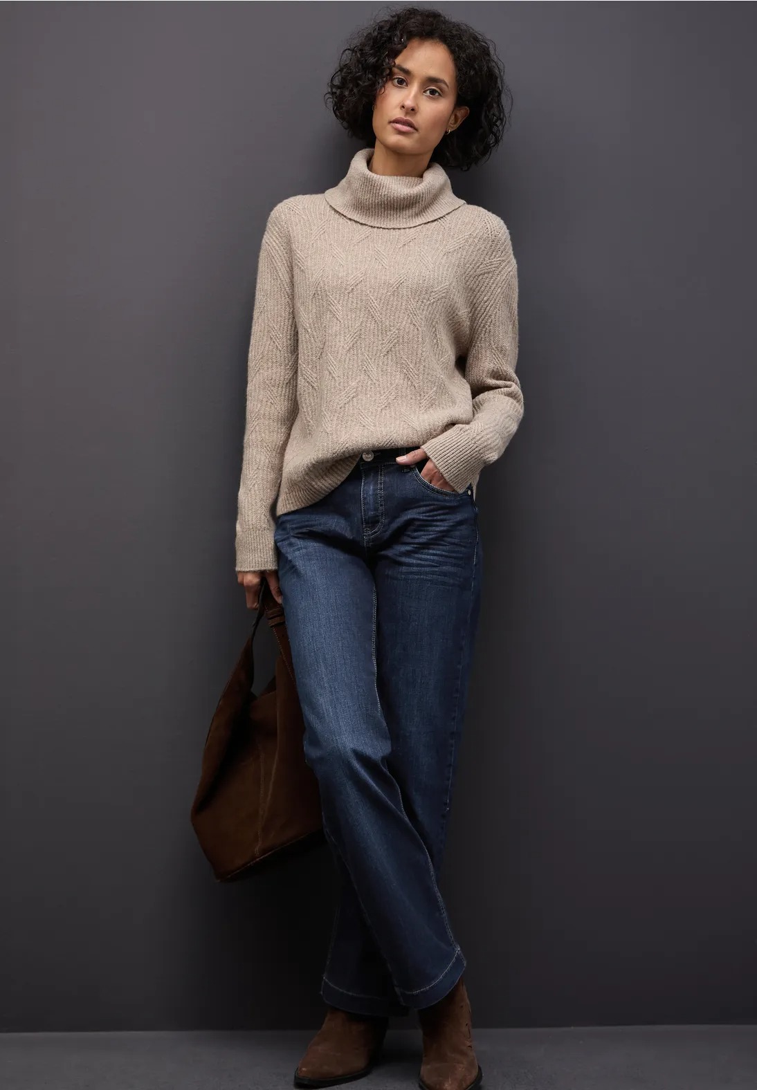 QR Style Straight Leg Dark - Deep Indigo - Street One - 3