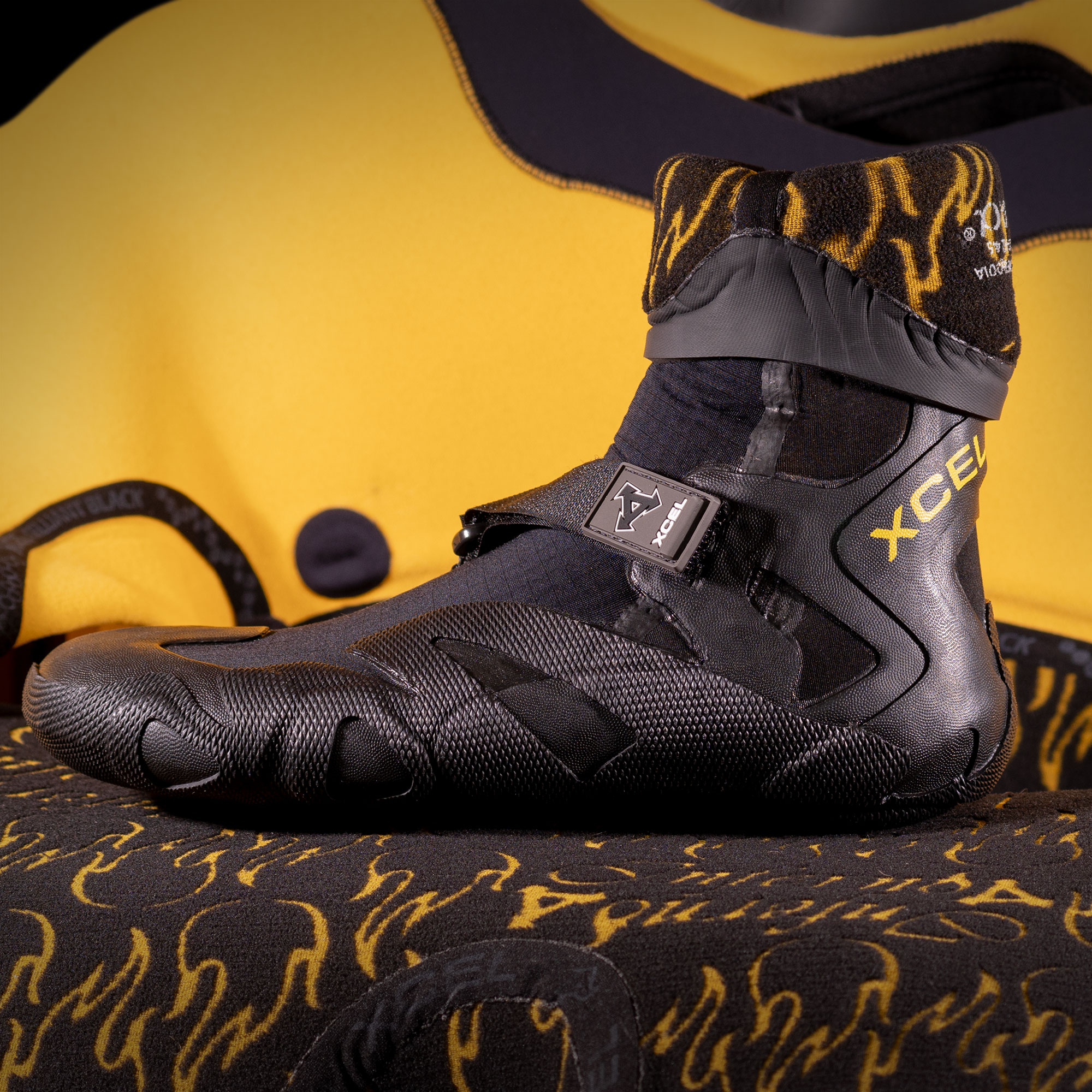 Xcel 7mm Drylock Round Toe Wetsuit Boots - 2