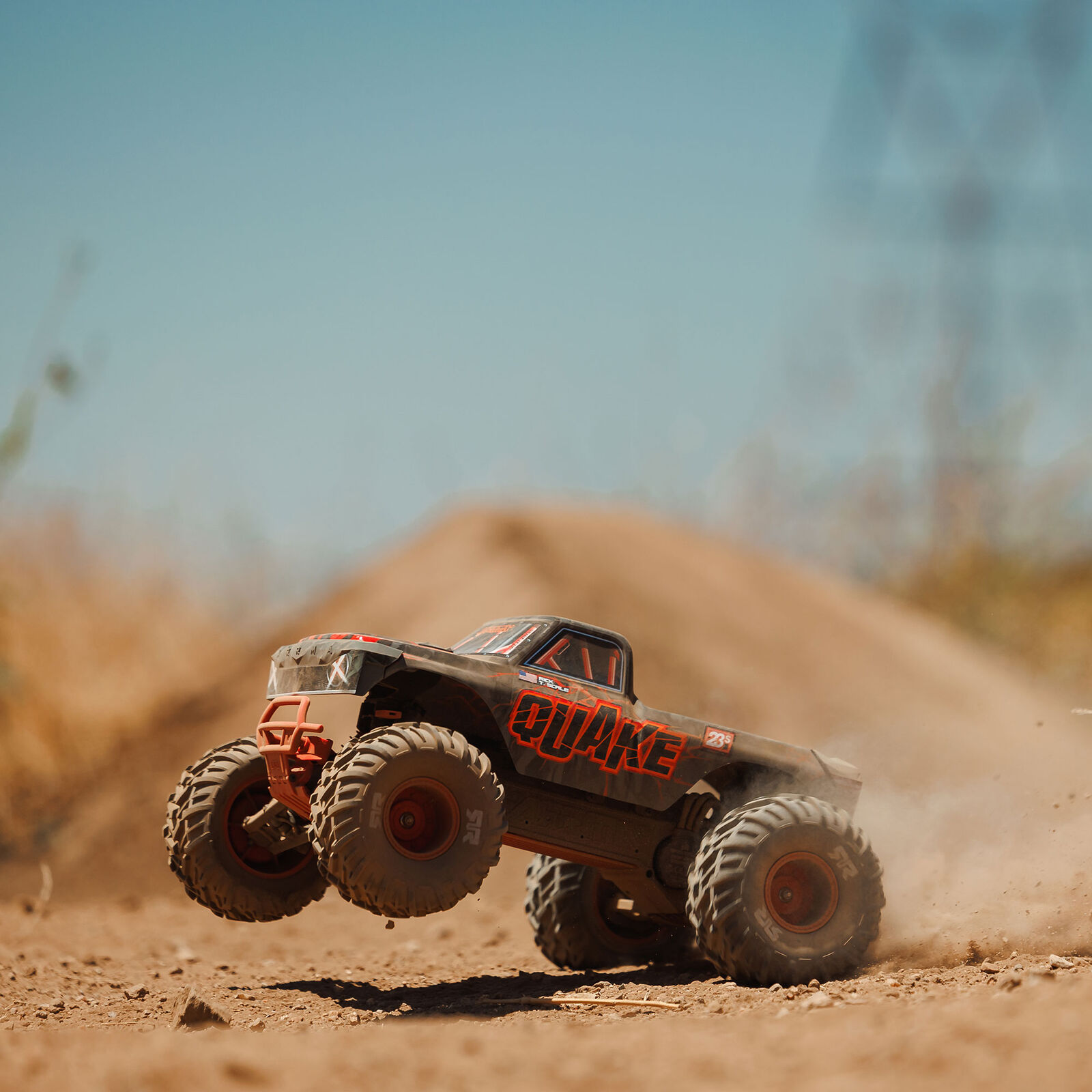 Arrma 1/10 QUAKE 223S DSC 2WD RTR Brushless Monster Truck, Red - 18