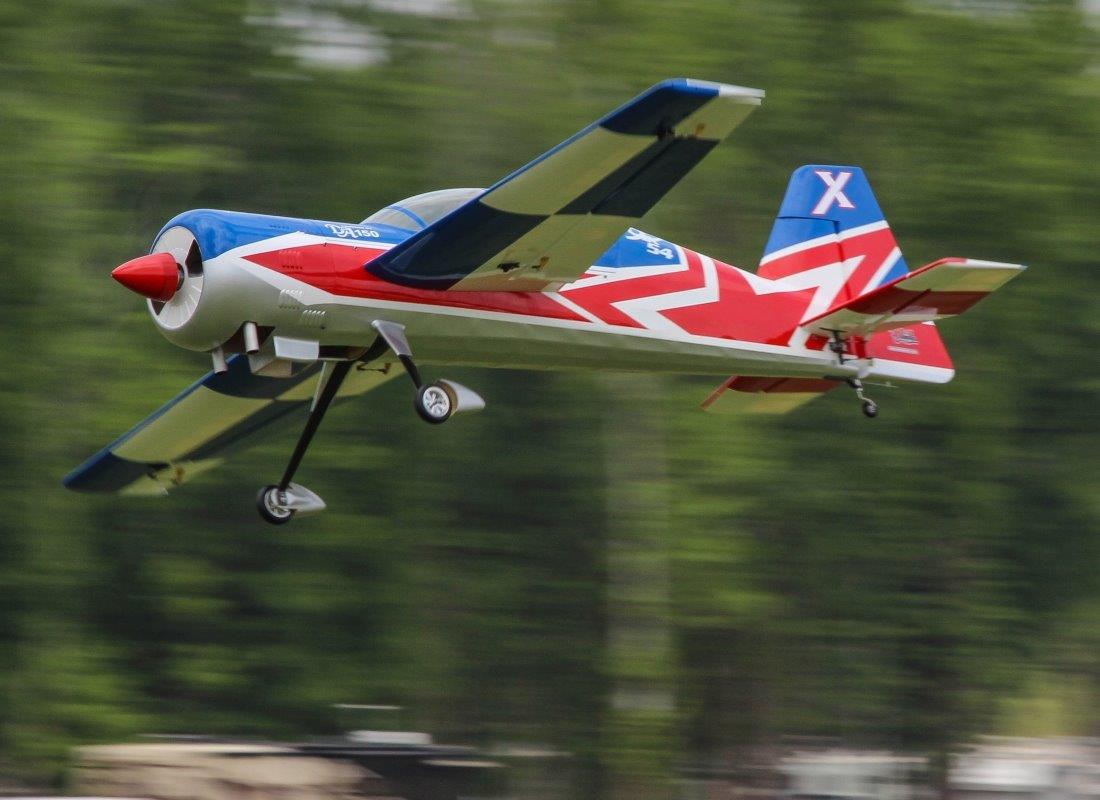 Extreme Flight YAK 54 EXP 110tum/2.79M Red/White