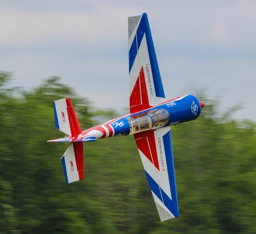 Extreme Flight YAK 54 EXP 110tum/2.79M Red/White - 2