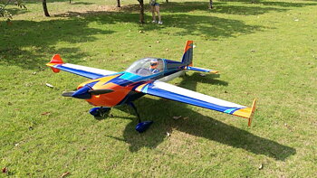 Extreme Flight 104inch Extra 300 V2 - Blue/White 2,64m